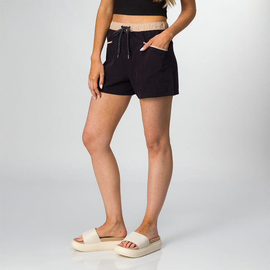 Robyn Short - Image 3